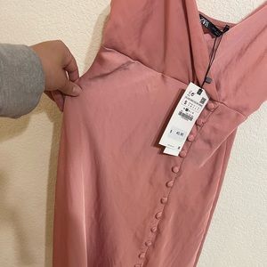 Brand new silk zara dress size S but looks more like M